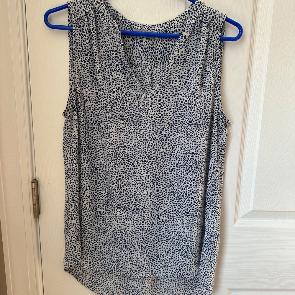 Dalia sleeveless top - size M